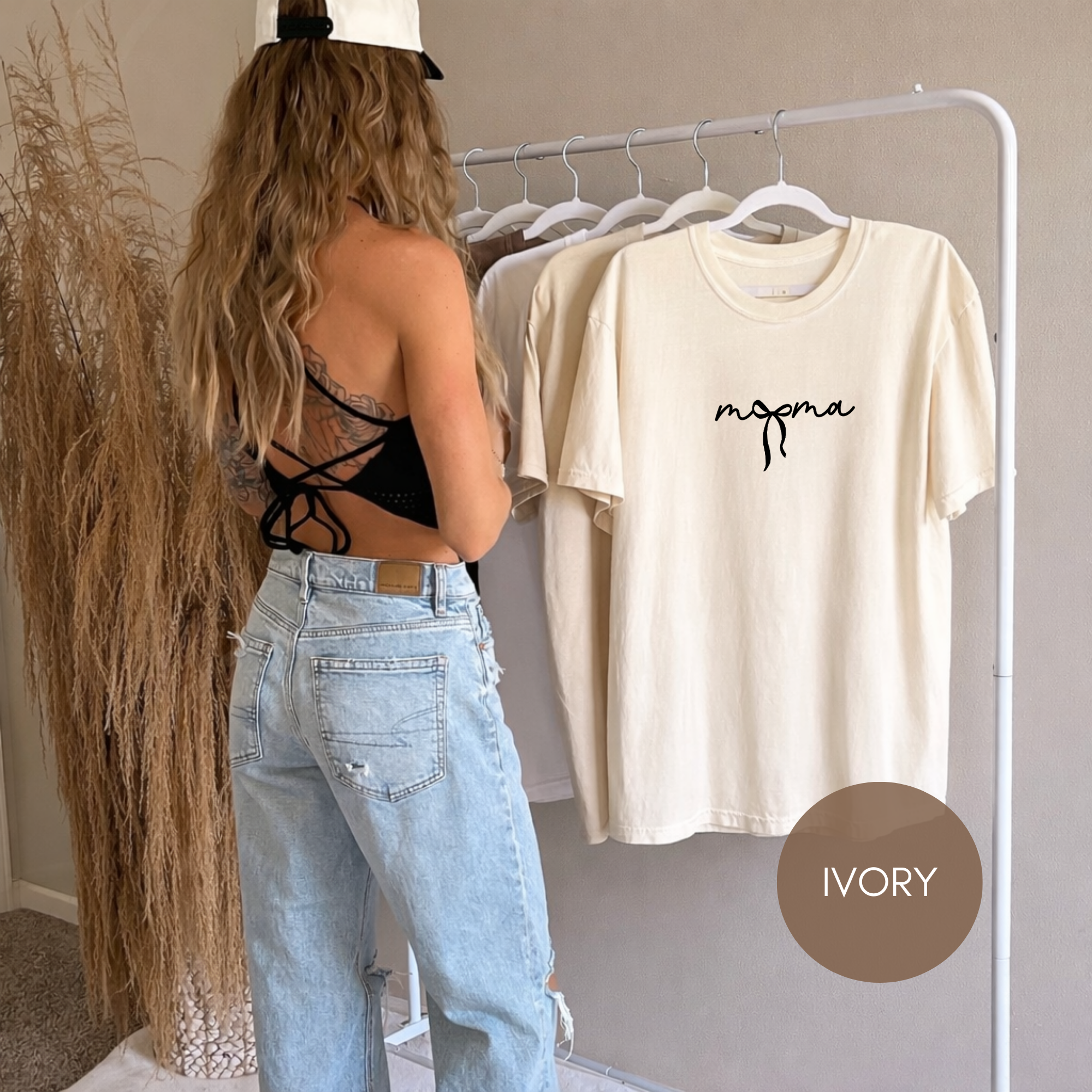 Minimalist Mama Shirt | Trendy Mom Tee | Aesthetic Mother Shirt | Neutral Graphic Tee | Cute Mom Gift | Soft Everyday Mama T-Shirt