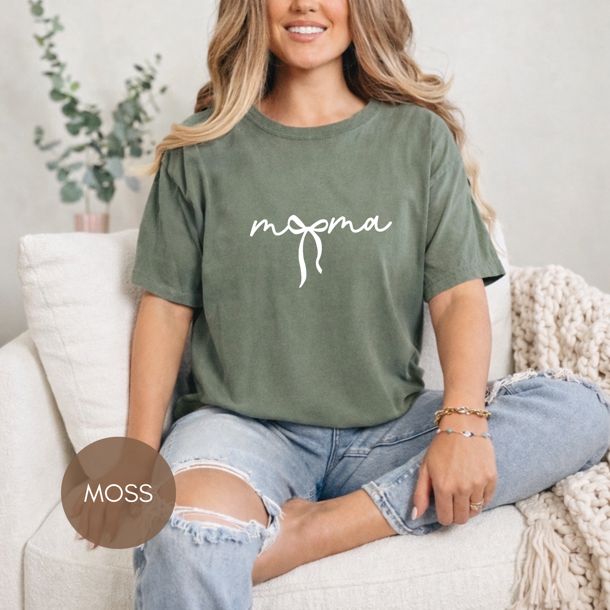 Minimalist Mama Shirt | Trendy Mom Tee | Aesthetic Mother Shirt | Neutral Graphic Tee | Cute Mom Gift | Soft Everyday Mama T-Shirt